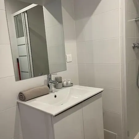 Apartment Cosy Rue Alexander Taylor, Wifi, 2 Pers
